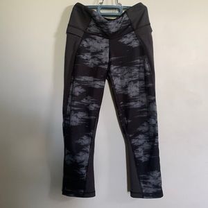 The North Face capri